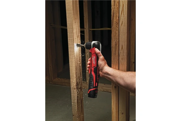 Аккумуляторный угловой шуруповерт Milwaukee C12RAD-0