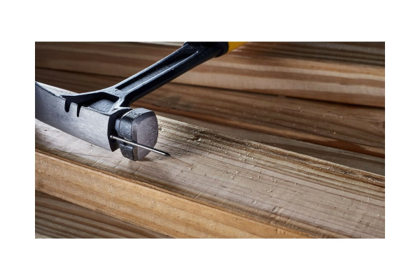 Молоток DeWalt одноэлементный с прямым гвоздодёром 567г  DWHT51004 в Екатеринбурге 