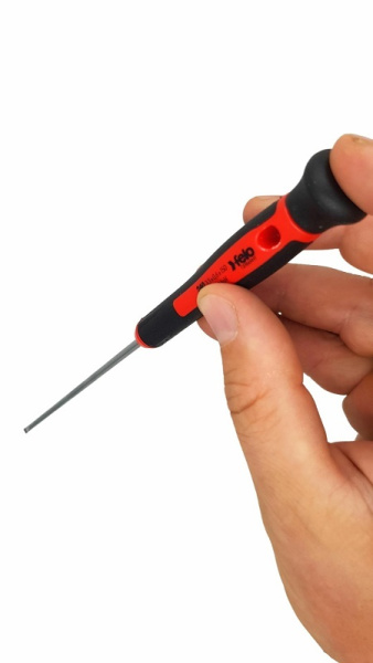 Отвертка шлицевая плоская Felo для точных работ 3,5х0,6х150 24035560 в Екатеринбурге 