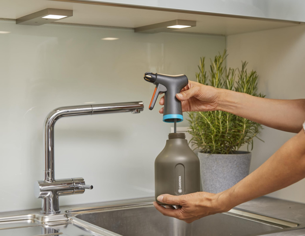 Опрыскиватель ручной Gardena 0,75 л 11110-20.000.00 в Екатеринбурге