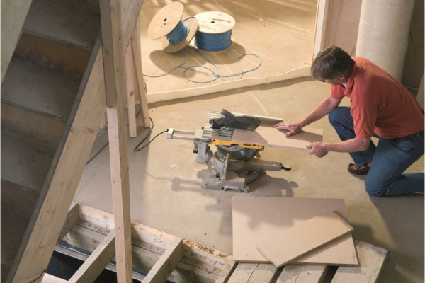 Торцовочная пила DeWalt D27111-QS в Екатеринбурге