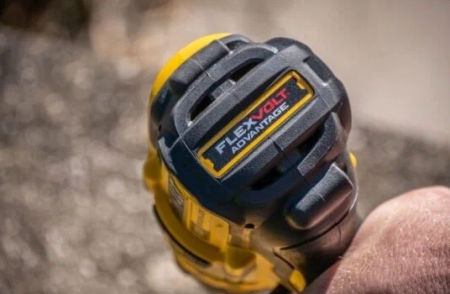 Шуруповерт аккумуляторный ударный DeWalt DCD999T1-QW в Екатеринбурге