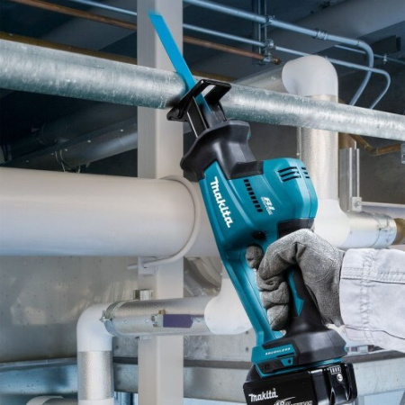 Пила сабельная аккумуляторная Makita DJR189RTJ в Екатеринбурге