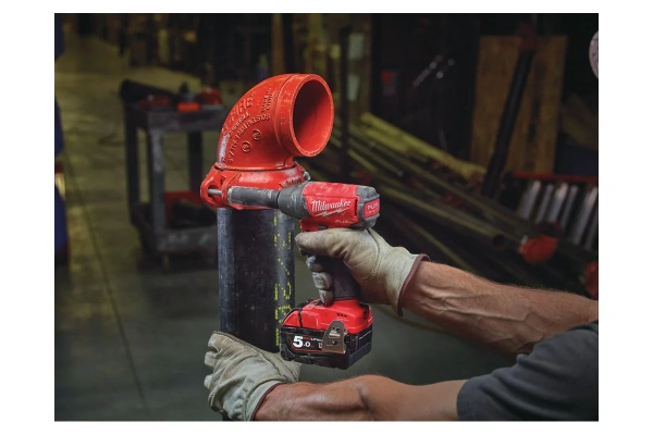 Аккумуляторный ударный гайковерт "Milwaukee" M18 FIWP12-502X FUEL