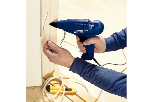 Стержни клеевые RAPID d.12мм., 190мм., универсальные, прозрачные 1кг.  40302768 в Екатеринбурге