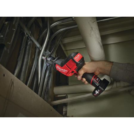 Аккумуляторная сабельная пила Milwaukee M12 CHZ-0 FUEL 4933446960