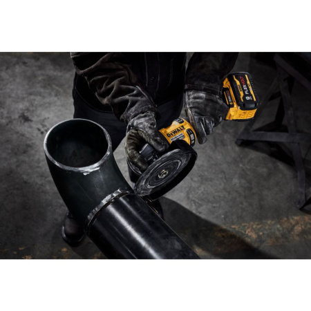 УШМ аккумуляторная "DeWalt" DCG440N-XJ ( 54В,FLEXVOLT, BL, Li-Ion ,180мм,без акк. и з/у) в Екатеринбурге