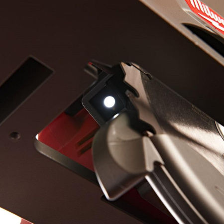 Аккумуляторная циркулярная пила Milwaukee M18 CCS55-902X FUEL 4933451468