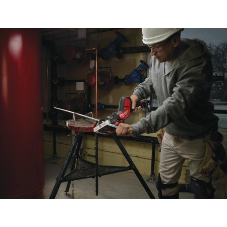 Аккумуляторная сабельная пила Milwaukee M12 CHZ-0 FUEL 4933446960