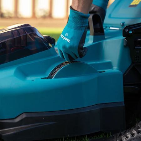 Газонокосилка колесная аккумуляторная самоходная  MAKITA  DLM539CT2 в Екатеринбурге