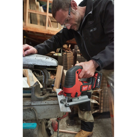 Аккумуляторный лобзик Milwaukee M18 BJS-0 4933451391