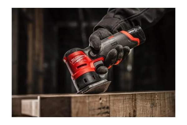 Аккумуляторная точечная шлифовальная машина Milwaukee  M12 FDSS-OB 4933479680