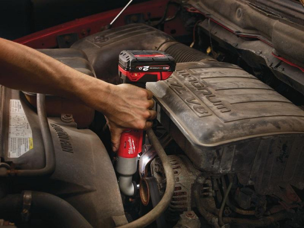 Аккумуляторный угловой ударный гайковерт "Milwaukee" M18 BRAIW-0