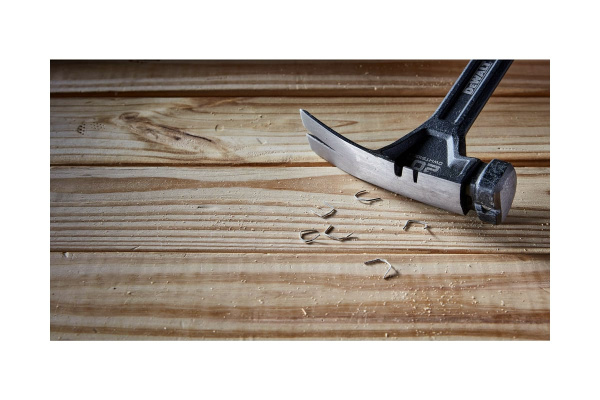 Молоток DeWalt одноэлементный с прямым гвоздодёром 567г  DWHT51004 в Екатеринбурге 