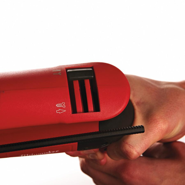 Безударная дрель Milwaukee DE 13 RP 4933409194