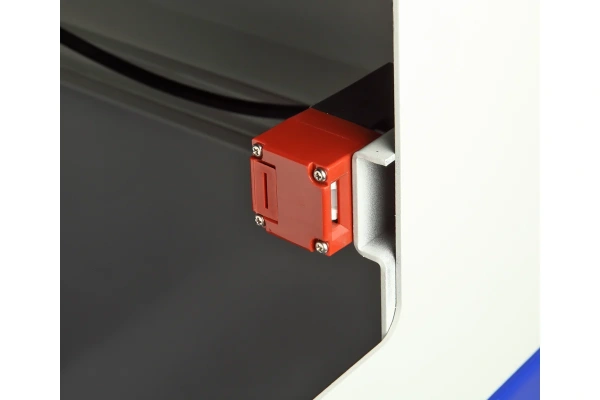 Станок фрезерный с подвижным столом BELMASH MM1500ST1000 S198A в Екатеринбурге