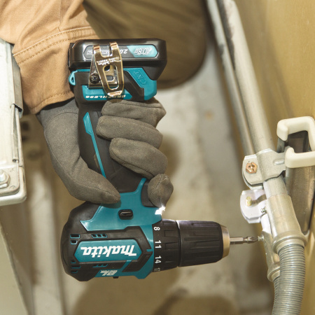 Шуруповерт аккумуляторный Makita DF332DZ (12 В,без аккумулятора,тушка) в Екатеринбурге