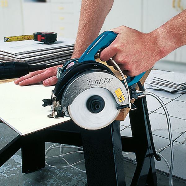 Циркулярная пила Makita 4101RH в Екатеринбурге