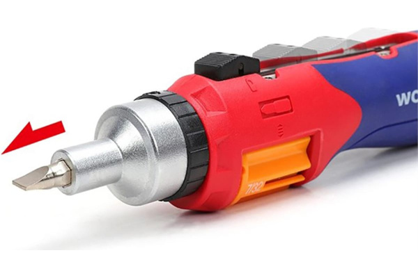 Отвертка с трещоткой и автозагрузкой бит WORKPRO биты 24шт.  WP221056 в Екатеринбурге 