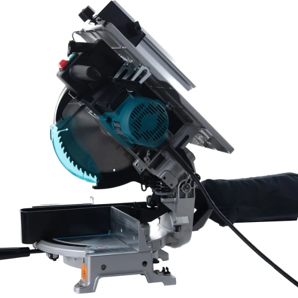 Торцевая пила Makita LH1040F в Екатеринбурге