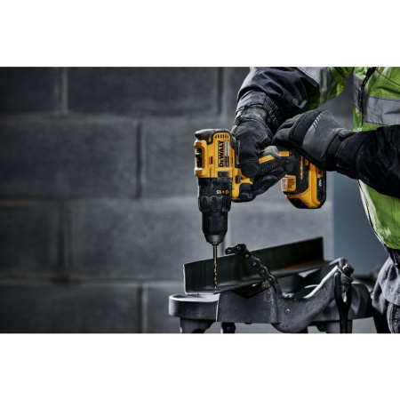 Шуруповерт аккумуляторный DeWalt DCD7771D2-IN в Екатеринбурге