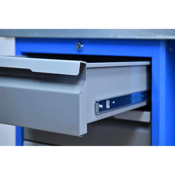 Верстак металлический с двумя тумбами ВЕРСТАКОФФ PROFFI 181.56.2-2F в Екатеринбурге