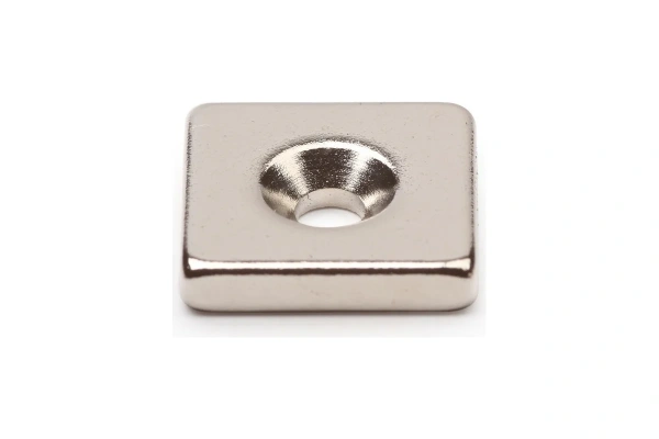 Неодимовый магнит прямоугольник Forceberg 15х15х3мм. с зенковкой 3.5/7мм. 2шт.  9-1302010-002 в Екатеринбурге 