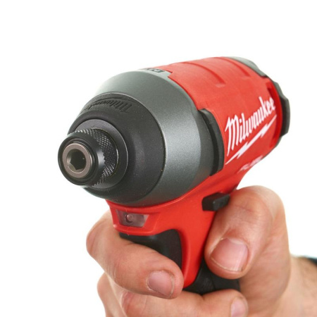 Аккумуляторный ударный винтоверт Milwaukee M18 ONEID-502X FUEL ONE-KEY 4933451370