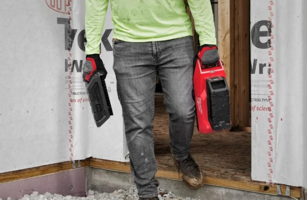 Зарядное устройство "Milwaukee" MXF C 4933471839