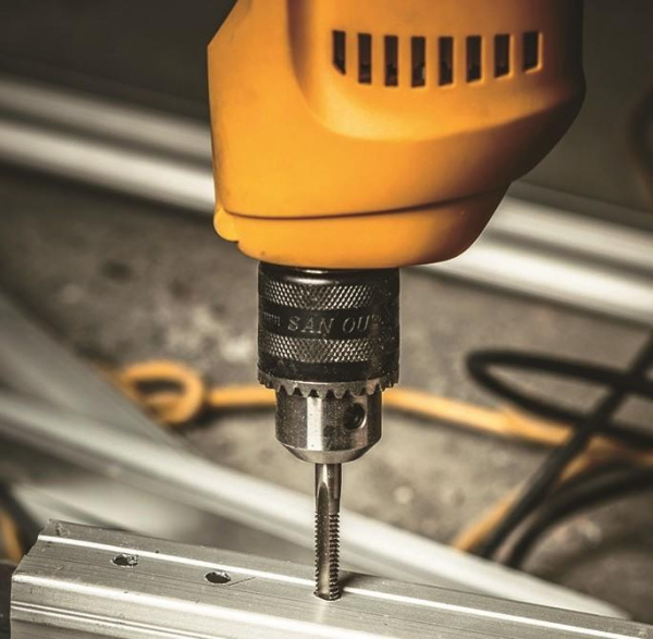 Безударная дрель STANLEY STDR5510 в Екатеринбурге